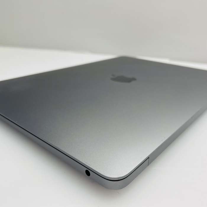 Apple MacBook Air 13-Inch Core i5 1.60GHz 8GB RAM 128GB SSD (True Tone, 2019) Space Gray (6...