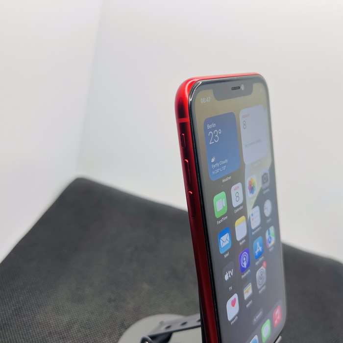 Apple iPhone 11 64GB Product Red (6 Month Warranty)  Minor Bright Spots
