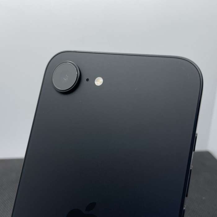 Apple iPhone 16e 128GB Black (12 Month Warranty) - Mint Condition