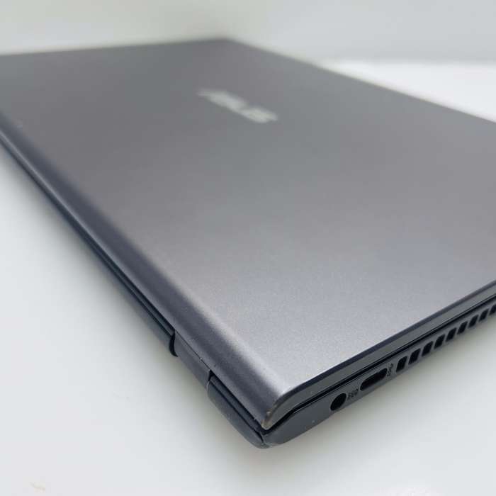 Asus X515E 11th Gen "Core i3" 3.00GHz 16GB RAM 256GB SSD Grey - Minor Bright Spots
