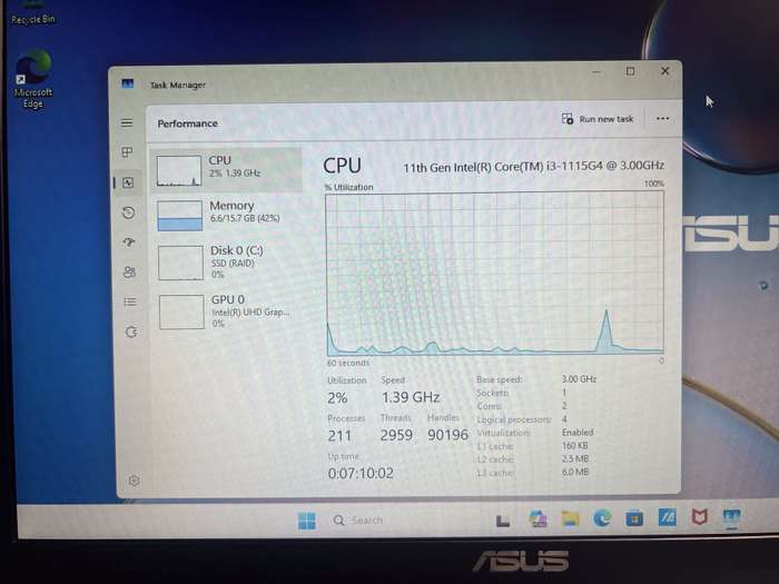 Asus X515E 11th Gen "Core i3" 3.00GHz 16GB RAM 256GB SSD Grey - Minor Bright Spots