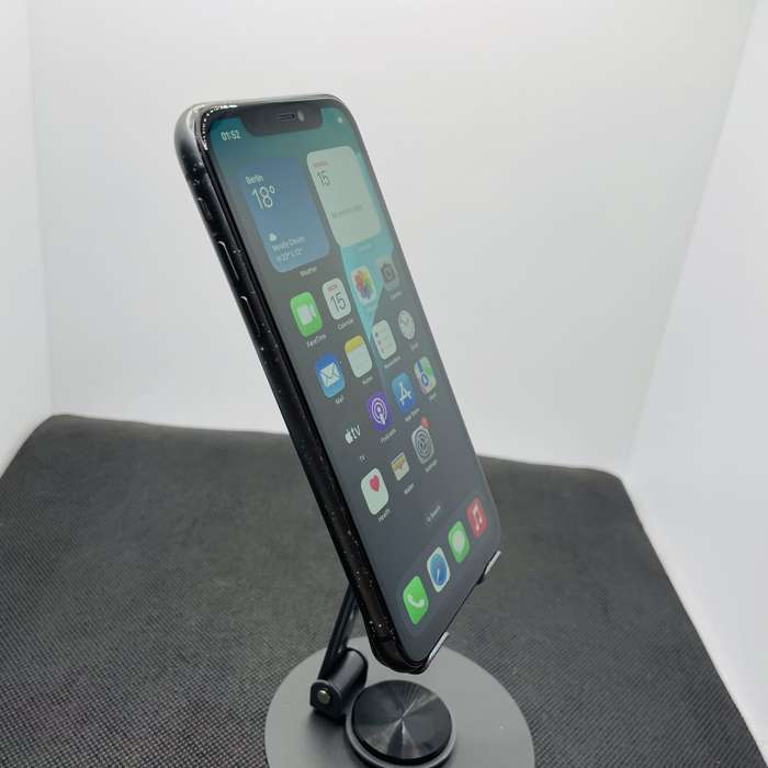 Apple iPhone 11 64GB Black (6 Month Warranty)