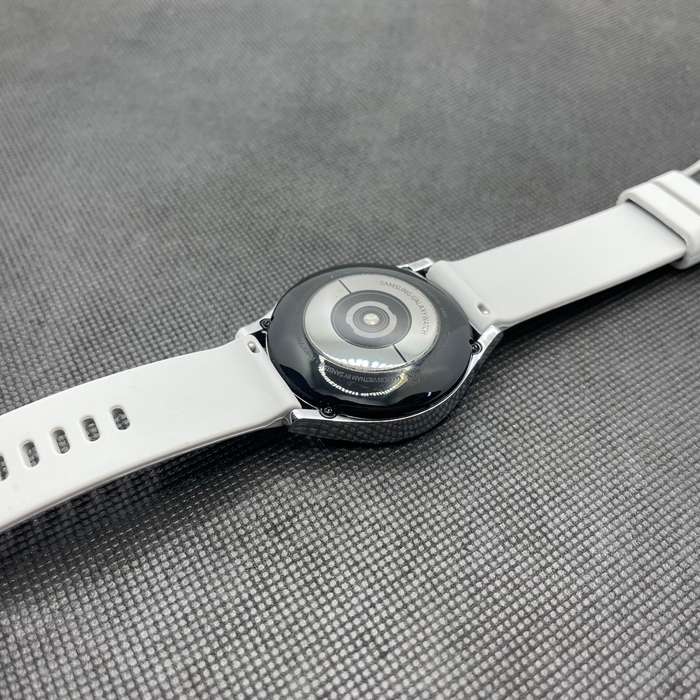 Samsung Galaxy Watch 4 Classic 46mm LTE Silver  With Grey Straps