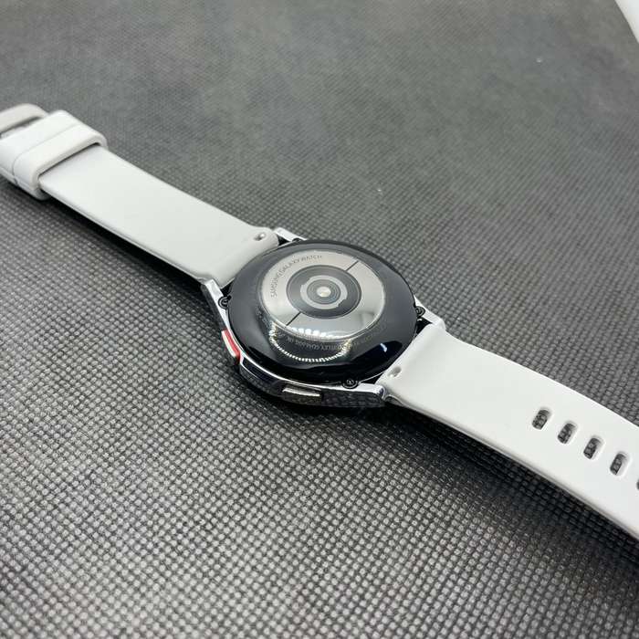 Samsung Galaxy Watch 4 Classic 46mm LTE Silver  With Grey Straps