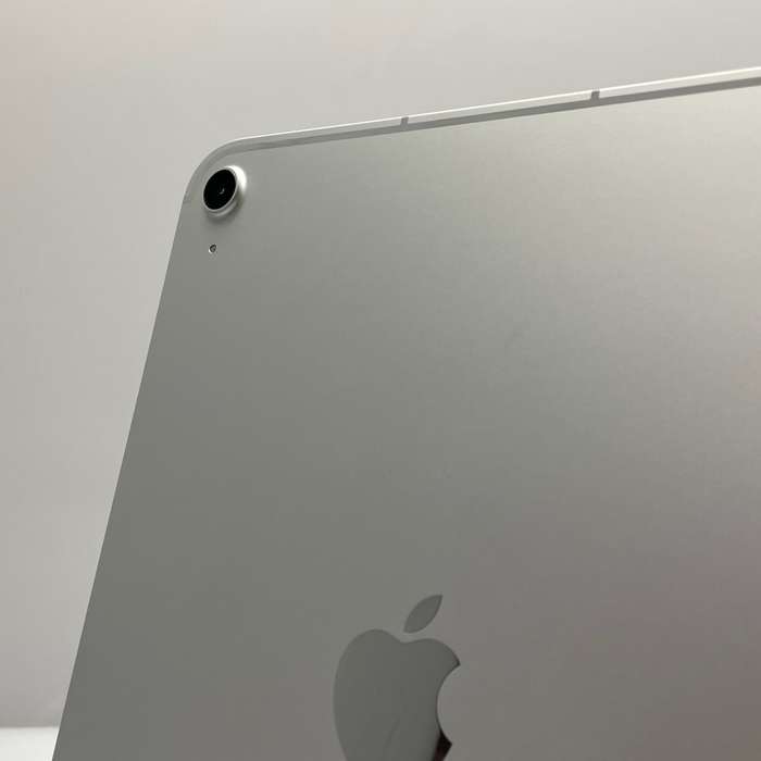 Apple iPad A16 (Wifi and Cell) 128GB Silver (6 Month Warranty) - Mint Condition