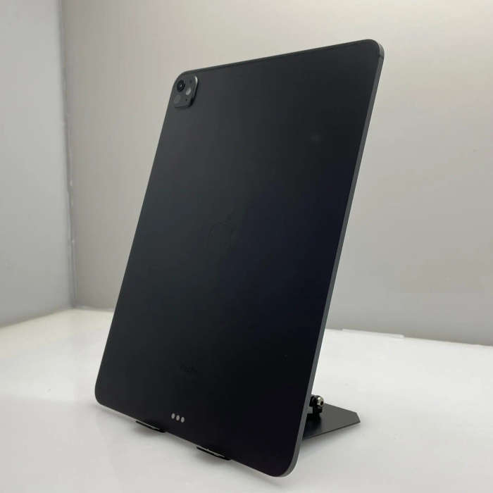 Apple iPad Pro 13" (2024) Wifi Only 256GB Space Black (12 Month Warranty) - Mint Condition