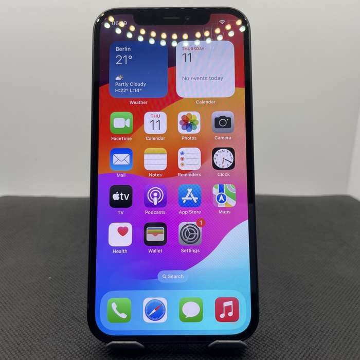 Apple iPhone 12 64GB Black (6 Month Warranty)