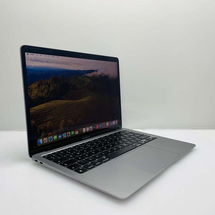 Apple MacBook Air M1 13-Inch 8 GPU/7 CPU (2020) 8GB RAM 256GB SSD Space Gray (12 Month Warr...