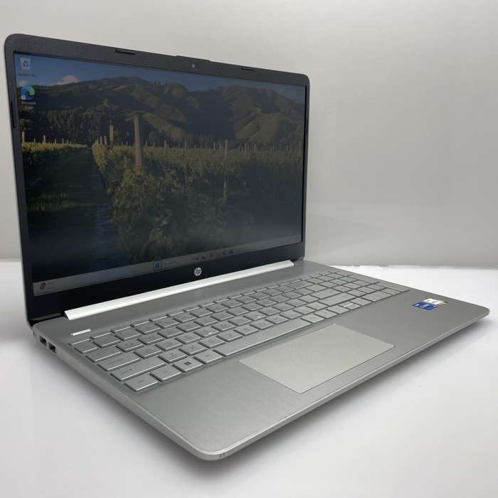 HP 15s-fq4009ni 11th Gen "Core i5" 2.50GHz 8GB RAM 512GB SSD (NVMe) Silver (3 Month Warranty) - B...