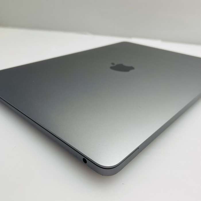 Apple MacBook Air M1 13-Inch 8 GPU/7 CPU (2020) 8GB RAM 256GB SSD Space Gray (12 Month Warr...