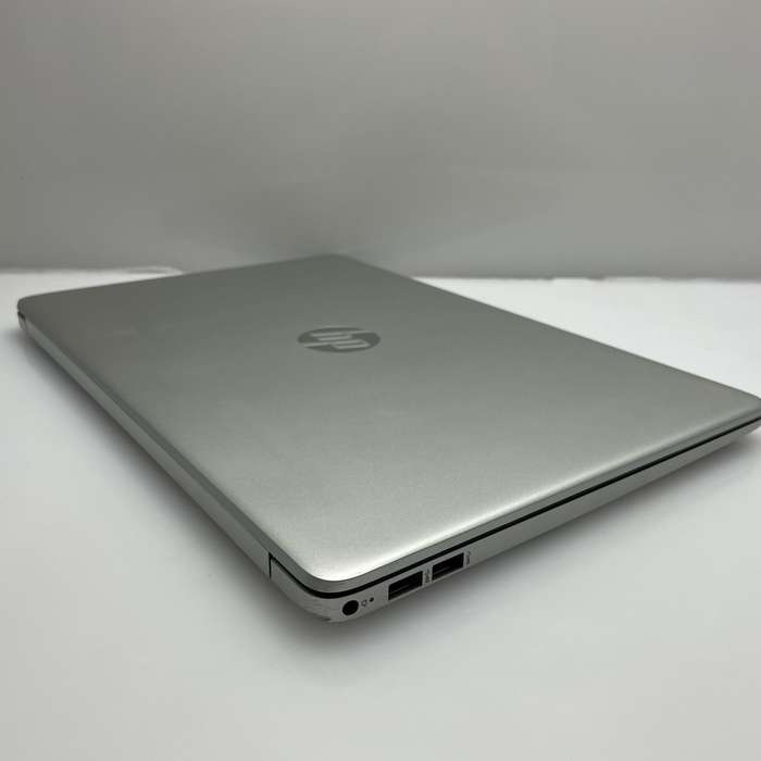 HP 15s-fq4009ni 11th Gen "Core i5" 2.50GHz 8GB RAM 512GB SSD (NVMe) Silver (3 Month Warranty) - B...