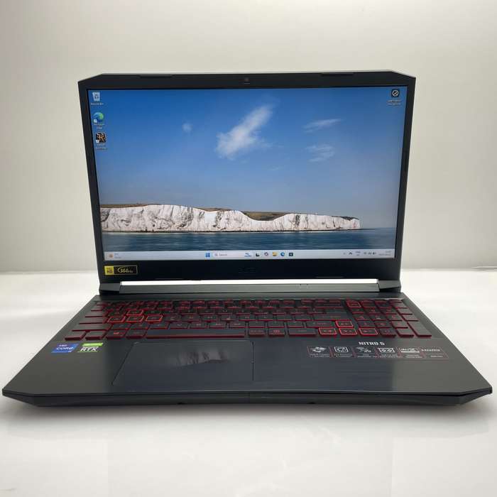 Acer Nitro 5 "Core i7" 2.30GHz 64GB RAM 1TB SSD Black (6 Month Warranty) - Slightly Cracked Casing