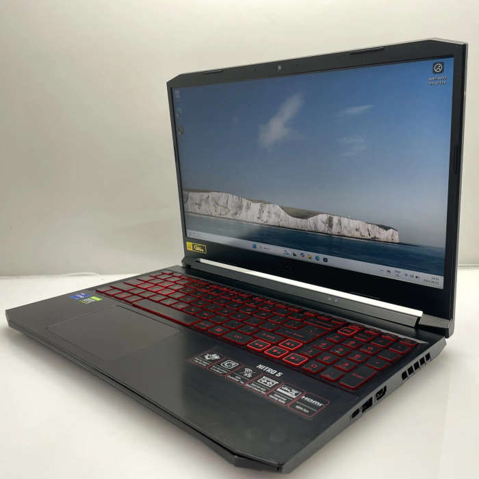 Acer Nitro 5 "Core i7" 2.30GHz 64GB RAM 1TB SSD Black (6 Month Warranty) - Slightly Cracked Casing