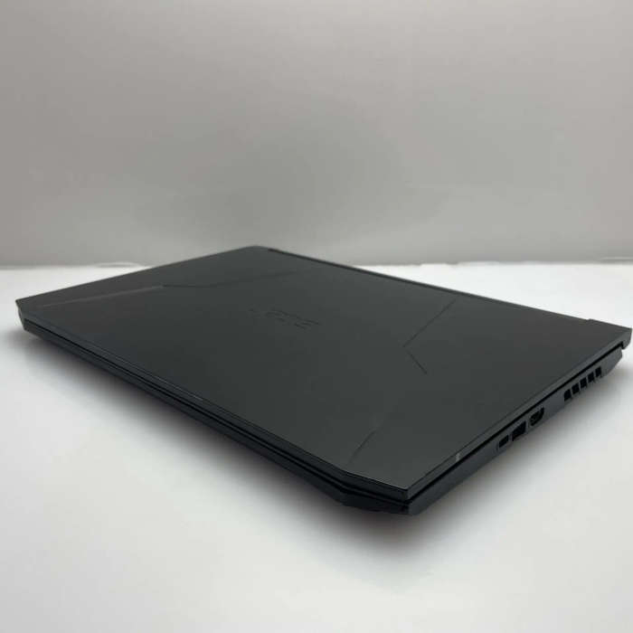 Acer Nitro 5 "Core i7" 2.30GHz 64GB RAM 1TB SSD Black (6 Month Warranty) - Slightly Cracked Casing