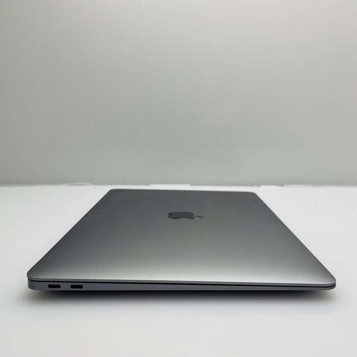 Apple MacBook Air M1 13-Inch 8 GPU/7 CPU (2020) 8GB RAM 256GB SSD Space Gray (12 Month Warr...