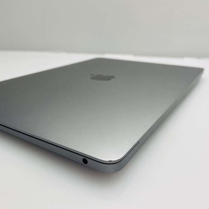 Apple MacBook Air M1 13-Inch 8 GPU/7 CPU (2020) 8GB RAM 256GB SSD Space Gray (12 Month Warr...