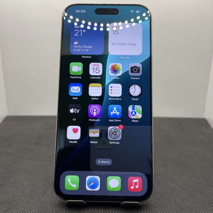 Apple iPhone 16 Pro Max 256GB Natural Titanium (10 Year Warranty)  Mint Condition