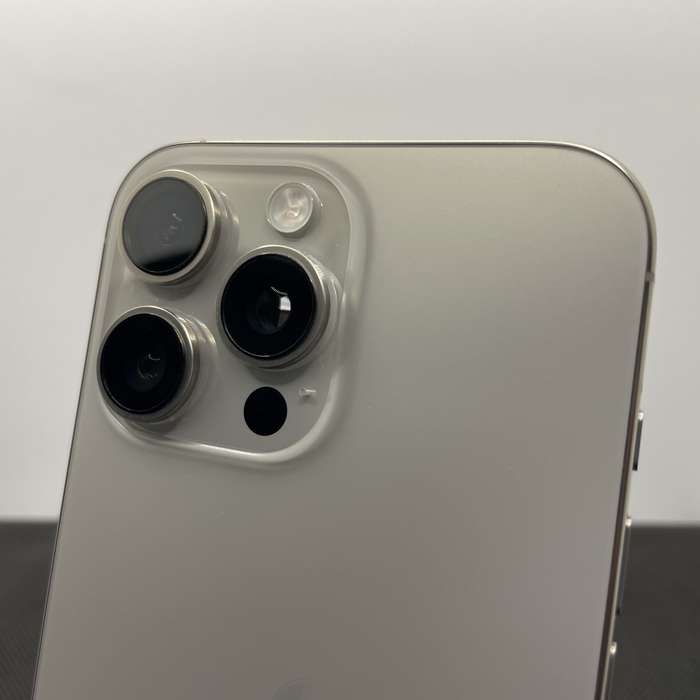 Apple iPhone 16 Pro Max 256GB Natural Titanium (10 Year Warranty)  Mint Condition
