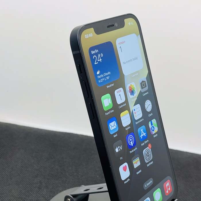 Apple iPhone 12 64GB Black (6 Month Warranty)