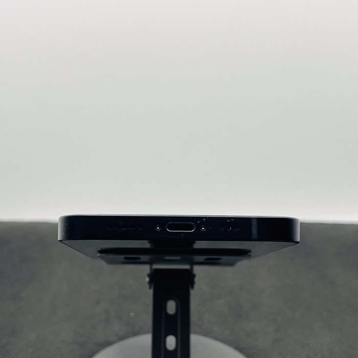 Apple iPhone 12 64GB Black (6 Month Warranty)