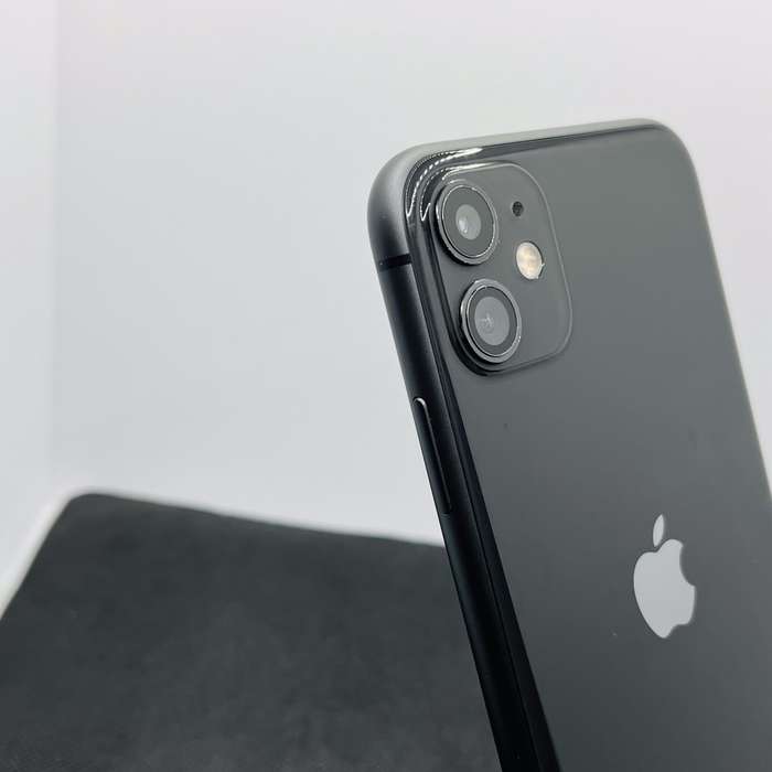Apple iPhone 11 256GB Black (6 Month Warranty)