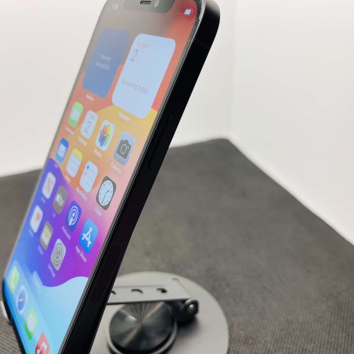 Apple iPhone 12 64GB Black (6 Month Warranty)