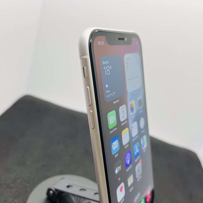 Apple iPhone XR 128GB White (3 Month Warranty) - No Face ID