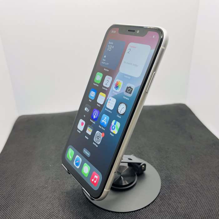 Apple iPhone XR 128GB White (3 Month Warranty) - No Face ID