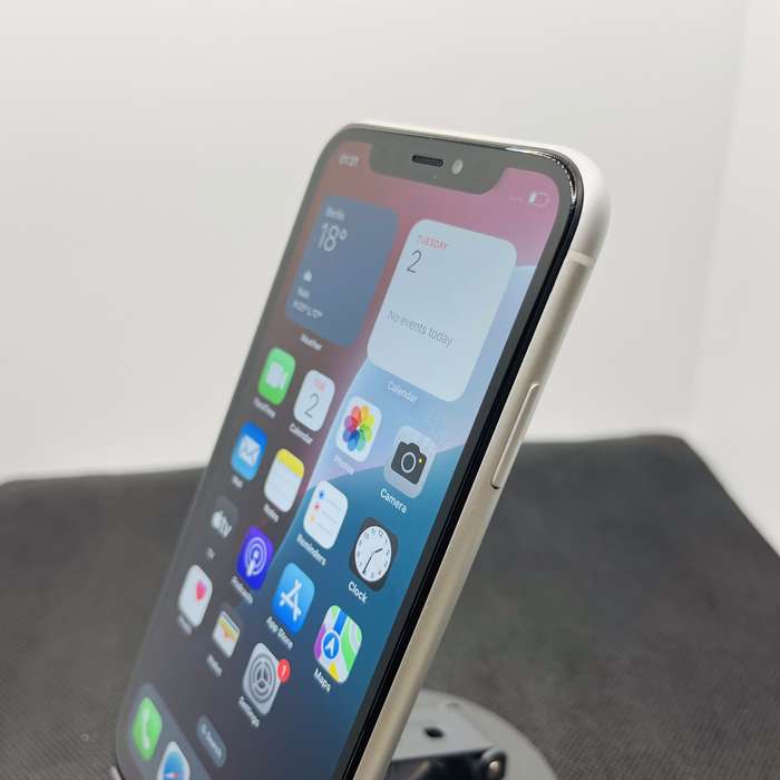 Apple iPhone XR 128GB White (3 Month Warranty) - No Face ID