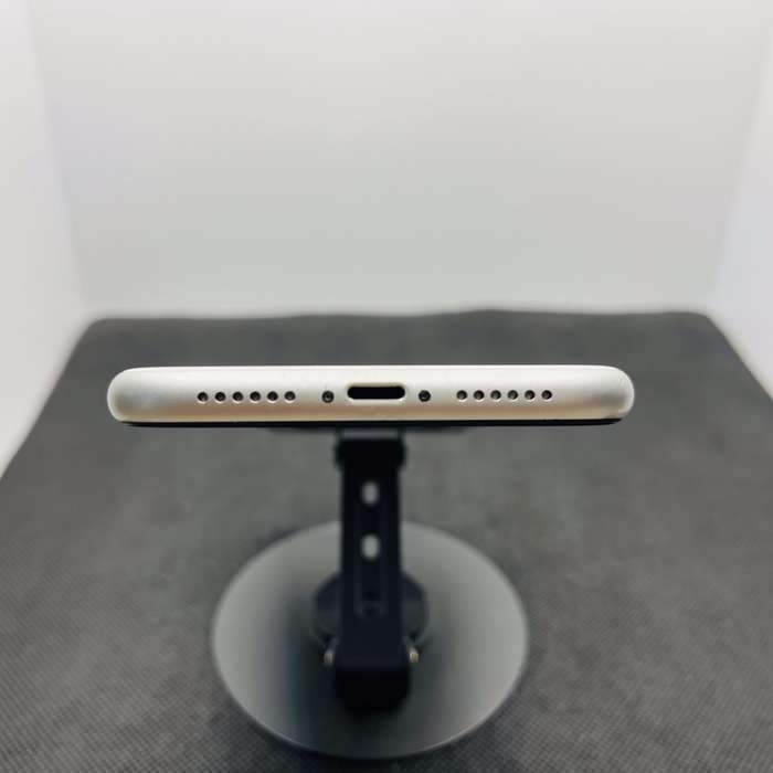 Apple iPhone XR 128GB White (3 Month Warranty) - No Face ID