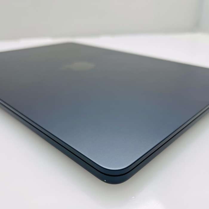MacBook Air 13-Inch M3 8 CPU/ 10 GPU (2024) 8GB RAM 256GB SSD Midnight (12 Month Warranty)