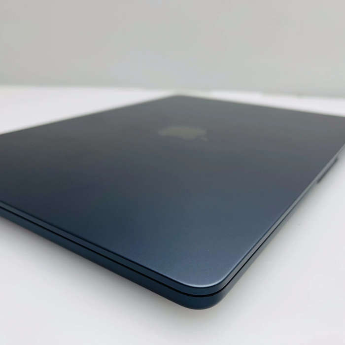 MacBook Air 13-Inch M3 8 CPU/ 10 GPU (2024) 8GB RAM 256GB SSD Midnight (12 Month Warranty)