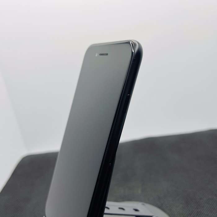 Apple iPhone SE (2020) 64GB Black