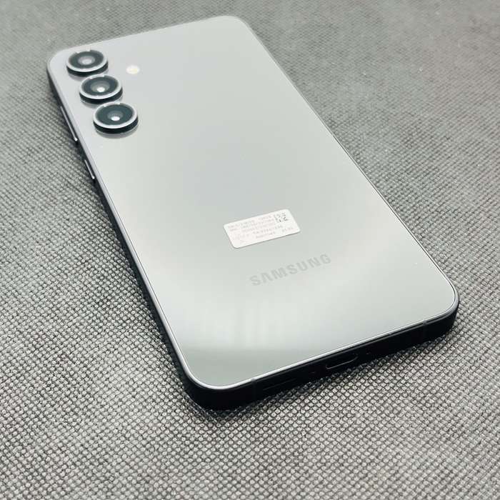 Samsung Galaxy S24 FE 128GB Graphite (12 Month Warranty)