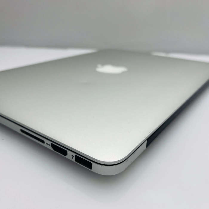 MacBook Pro 13-Inch Core i5 2.60GHz (Mid 2014) 8GB RAM 128GB SSD Silver