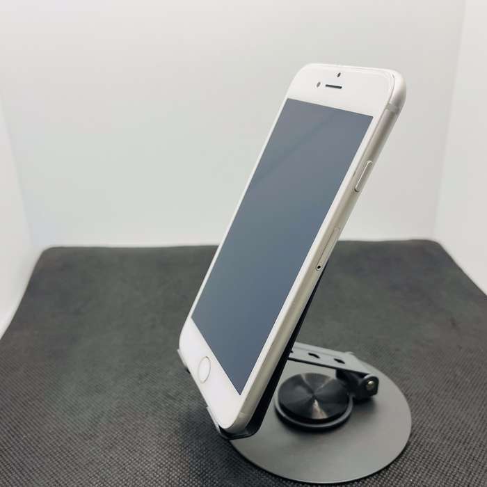 Apple iPhone 8 64GB Silver  Minor Bright Spots