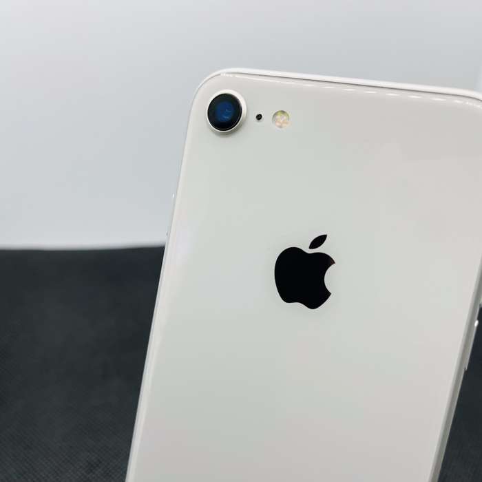 Apple iPhone 8 64GB Silver  Minor Bright Spots