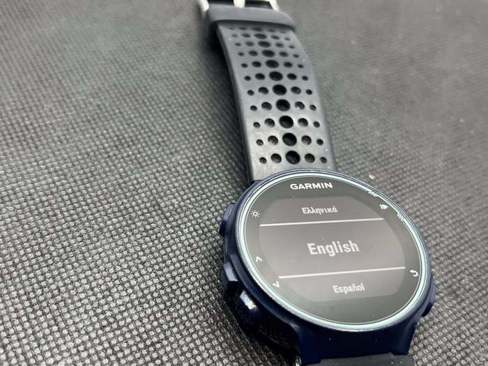 Garmin Forerunner 735XT Midnight Blue - With Black Straps