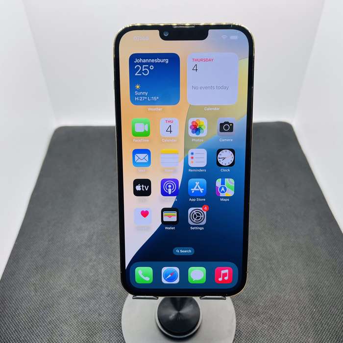 Apple iPhone 13 Pro Max 256GB Gold (12 Month Warranty) - Blurry Front Camera