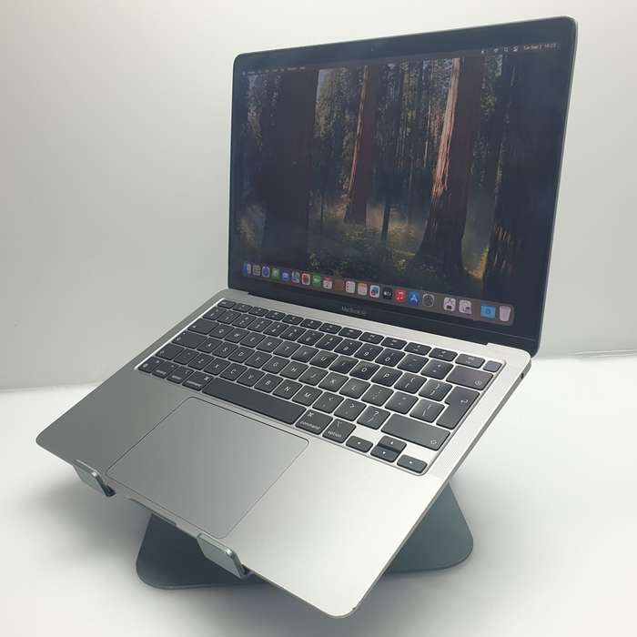 Apple MacBook Air 13-inch M1 8 CPU/7 GPU (2020) 8GB RAM 256GB SSD Space Gray (12 Month Warr...