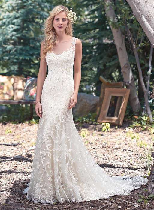 Colleen, lace trumpet wedding dress