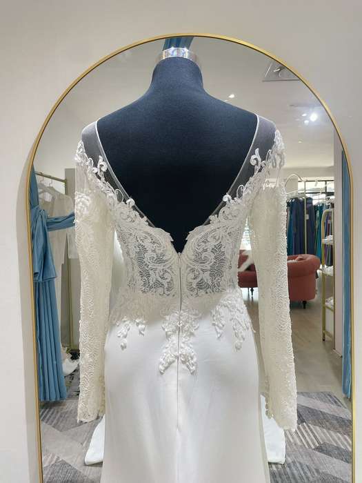 Alison, long sleeve crepe wedding dress.
