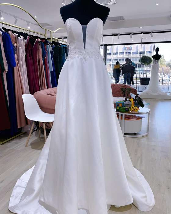 (RENTAL)KELSEY, Boobtube satin with lace detail A-line wedding dress