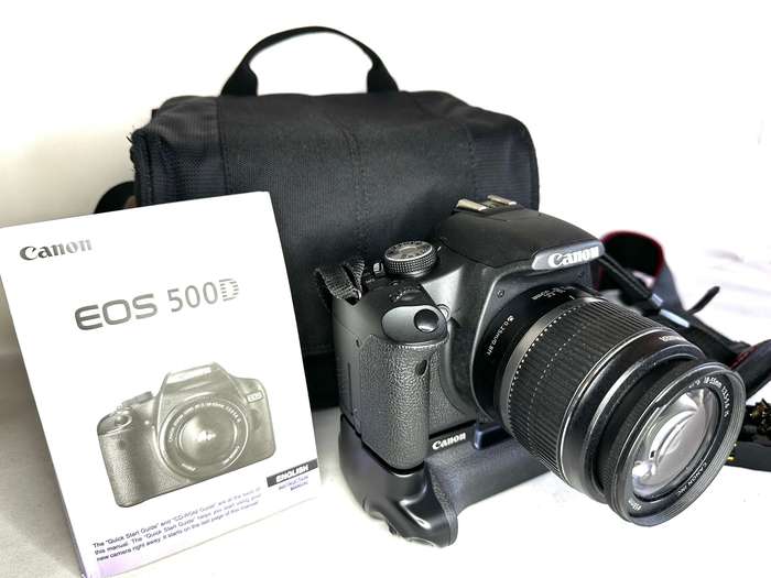 Canon EOS 500D DSLR Camera body Canon 18-55mm Lens Canon Original BG-E5 Battery grip
