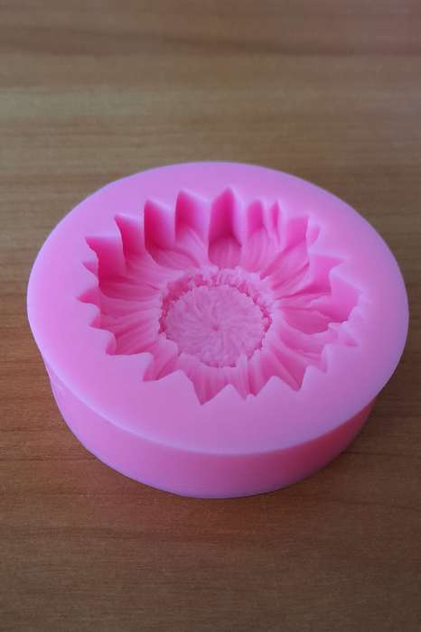 Sunflower Silicone Mould - 5cm