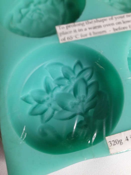 4 in 1 Flower Variety Mould - 320g
