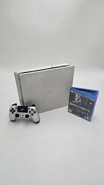 Playstation 4 slim limited edition 500GB combo
