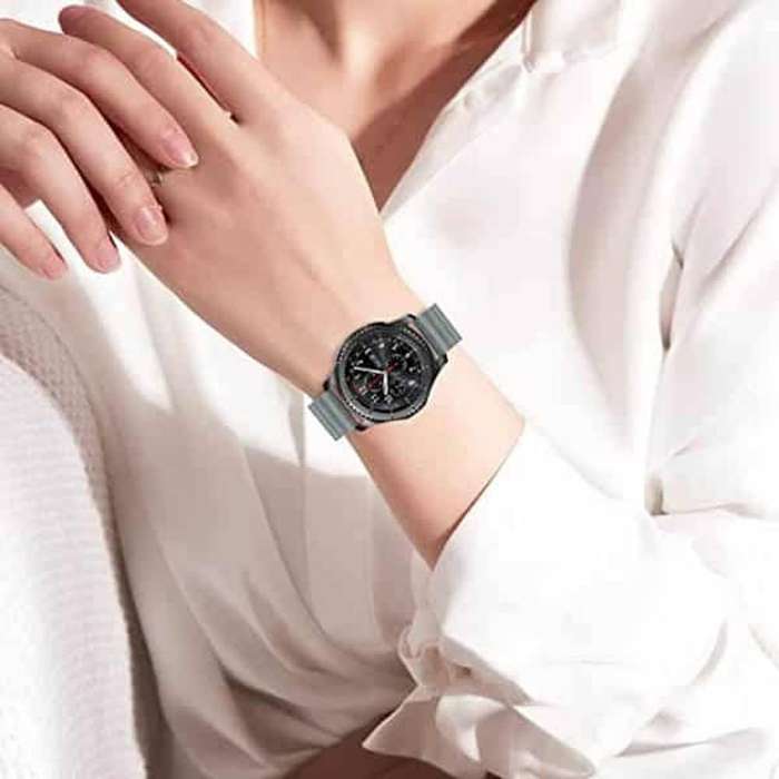Killer Deals 22MM Silicone Magnetic Watch Band - Black+Yellow