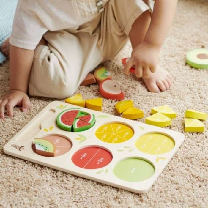 Classic World - Fruity Fractions - Cutting Fruit Puzzle - 23pcs
