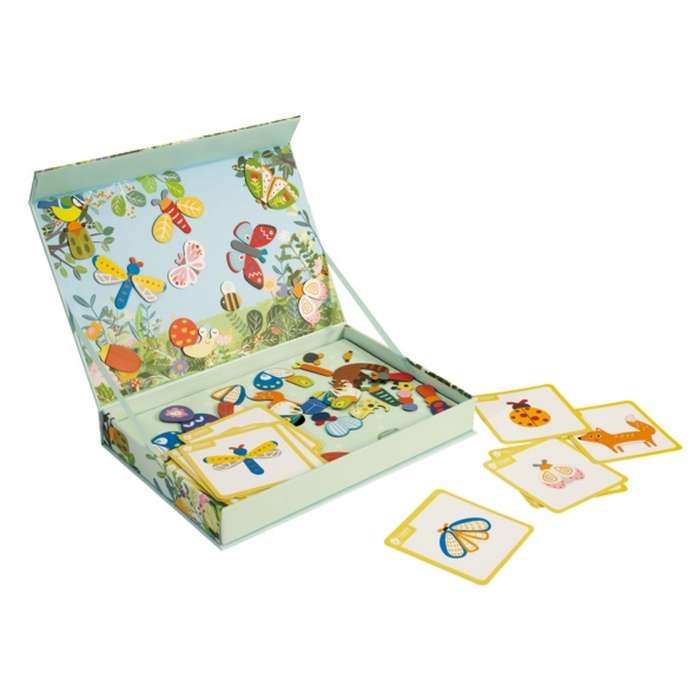 Classic World - Insect World Magnetic Activity Box - 50Pcs